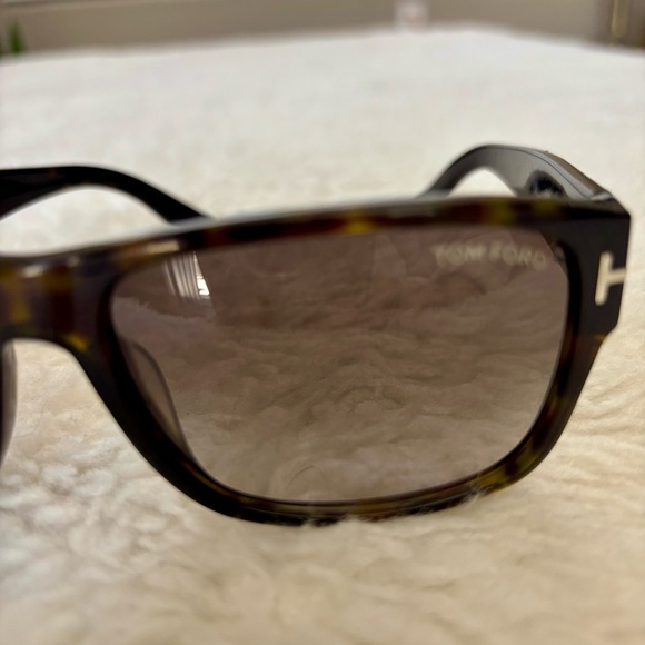 Tom Ford TF 445 52B Brown/Black Tortoise Gradient Unisex Sunglasses